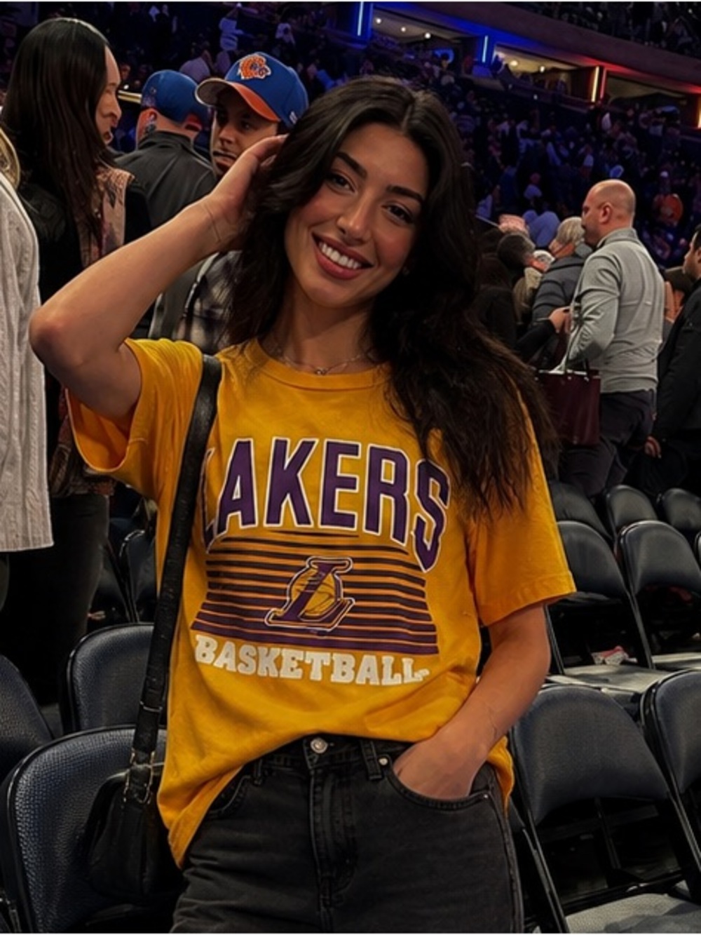 Los Angeles Lakers Gold Graphic Tee NBA Size Medium